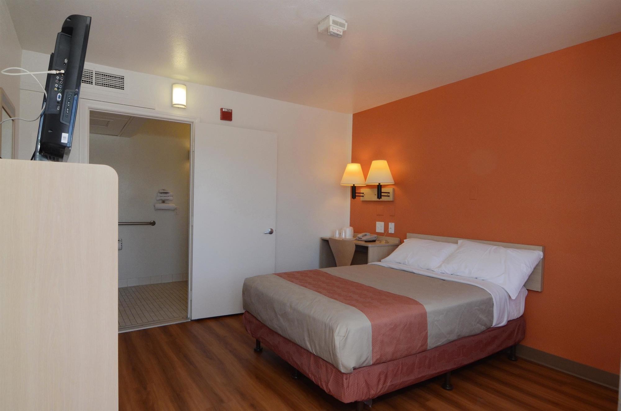 Hotel 6-indio, Ca - Palm Springs 2*