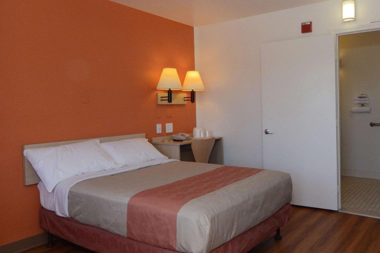 6-indio, Ca - Palm Springs 2* Indio