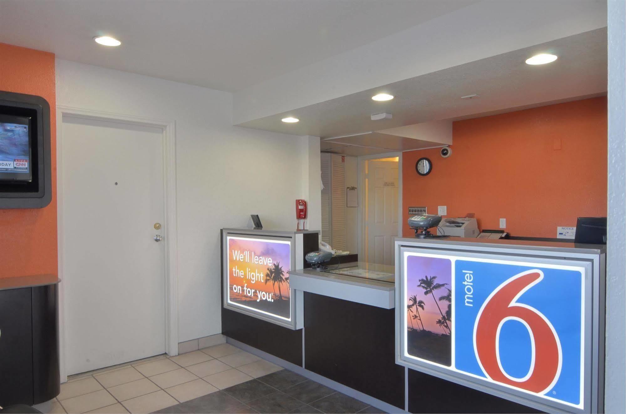 Hotel 6-indio, Ca - Palm Springs 2*